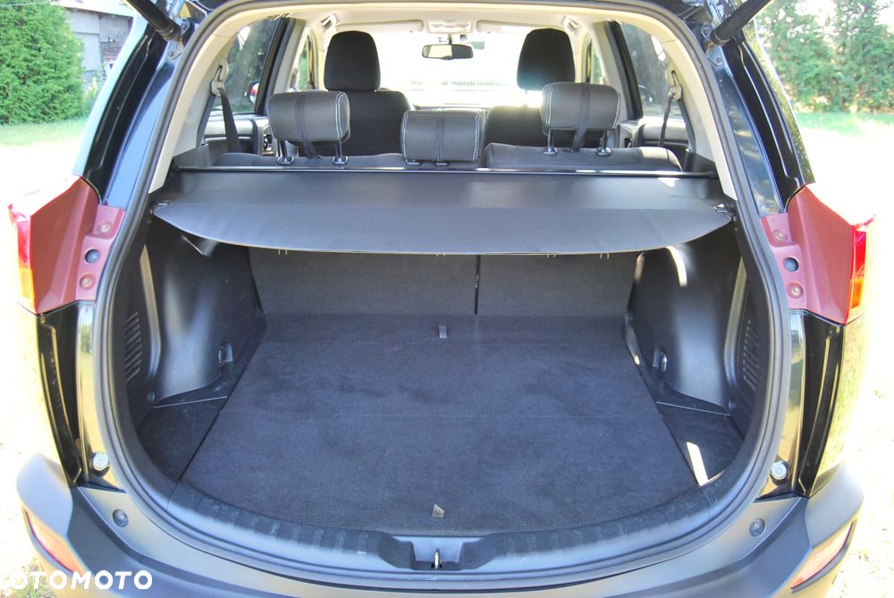 Toyota RAV4 2.2 D-4D Premium - 12