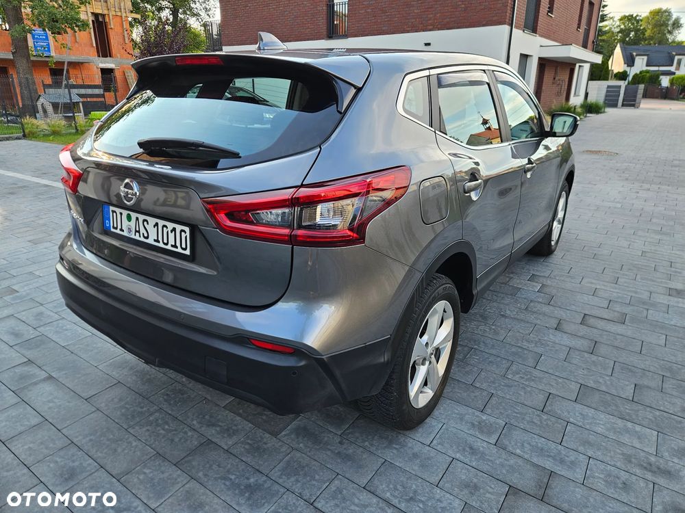 Nissan Qashqai 1.3 DIG-T DCT N-WAY - 36