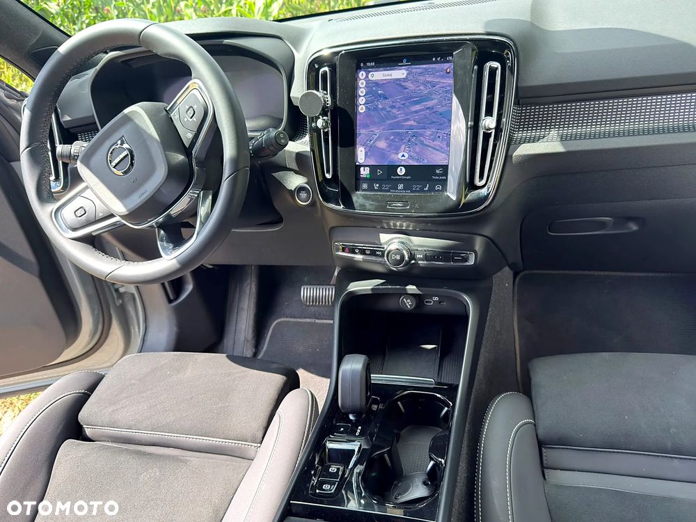 Volvo XC 40 B3 Plus Dark - 8