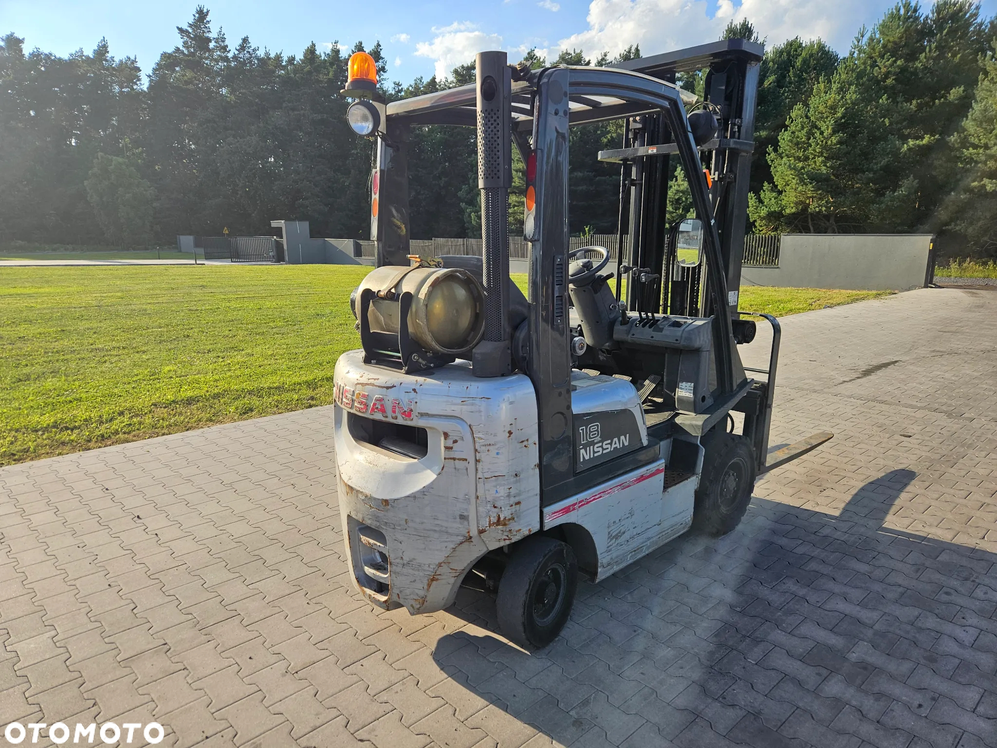 Nissan PDO1E705094 - 4