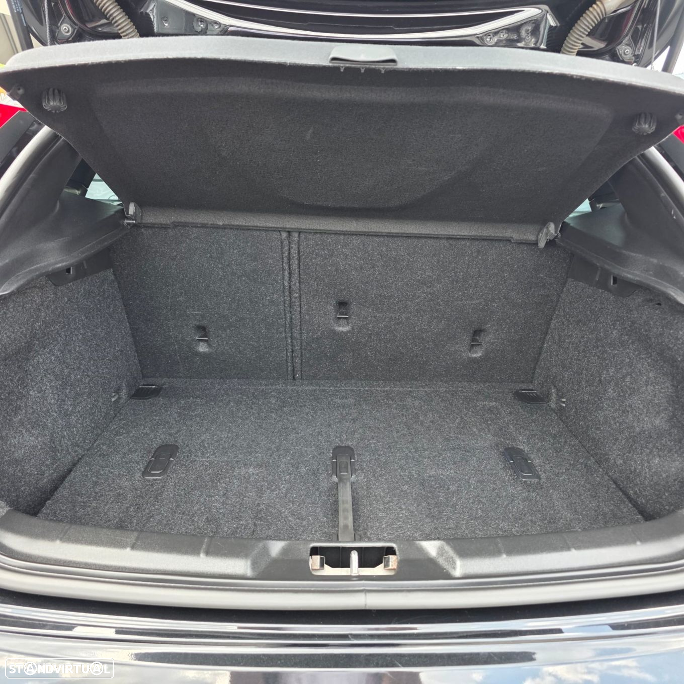 Volvo V40 Cross Country 2.0 D2 - 37