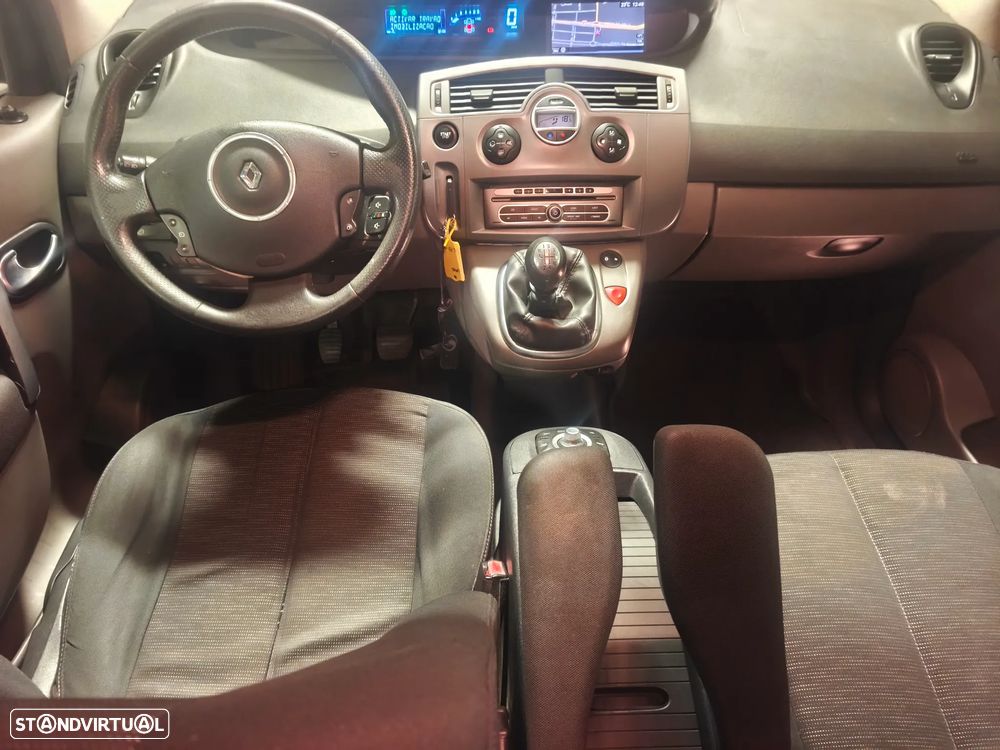 Renault Grand Scénic 1.5 dCi Dynamique S 7L. - 24