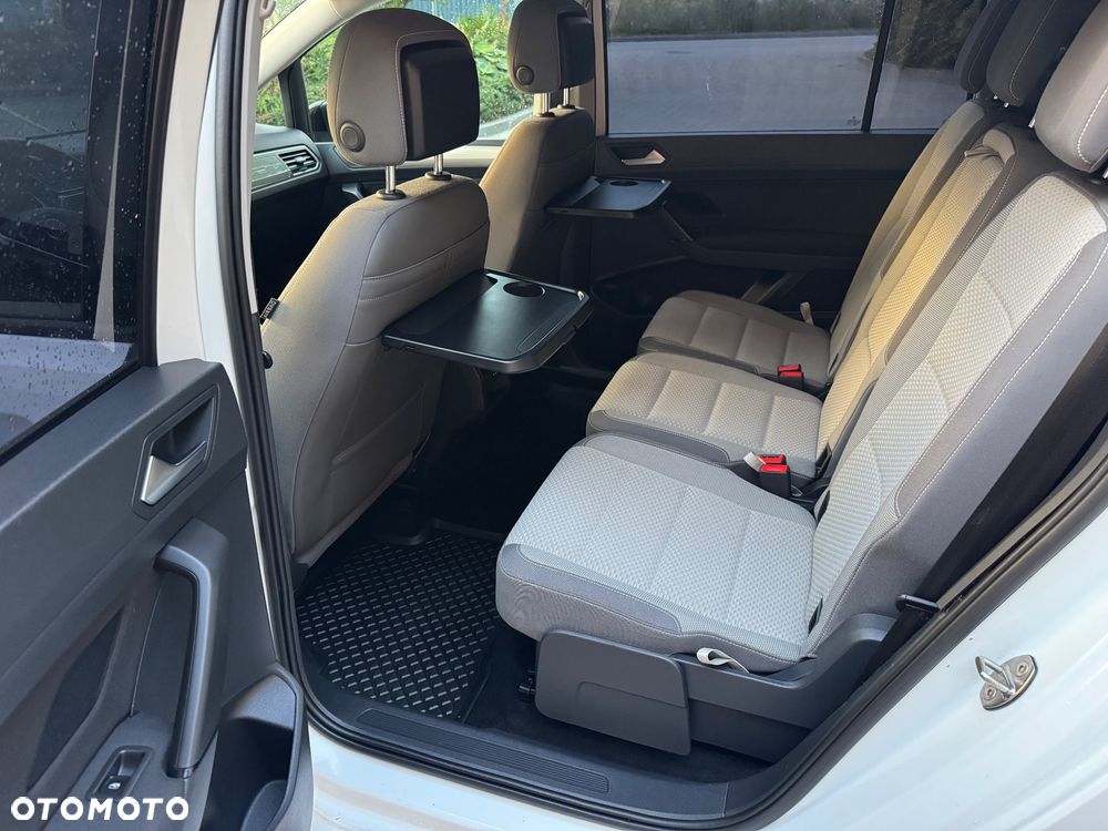 Volkswagen Touran 1.6 TDI SCR BlueMotion Technology Comfortline - 15