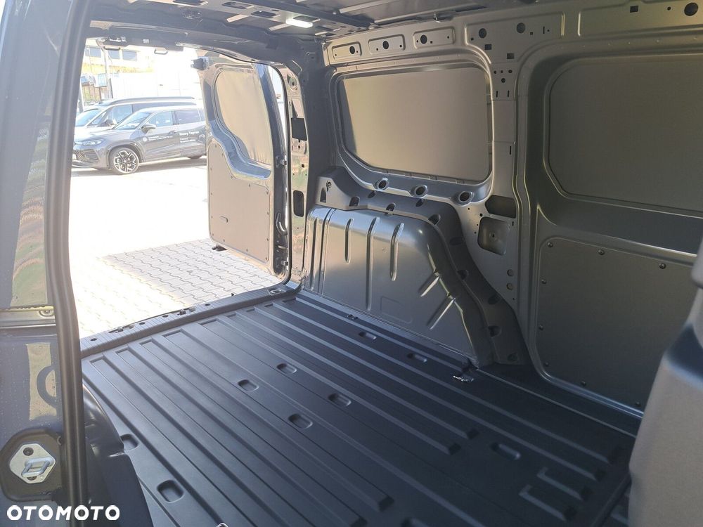 Volkswagen Caddy - 10