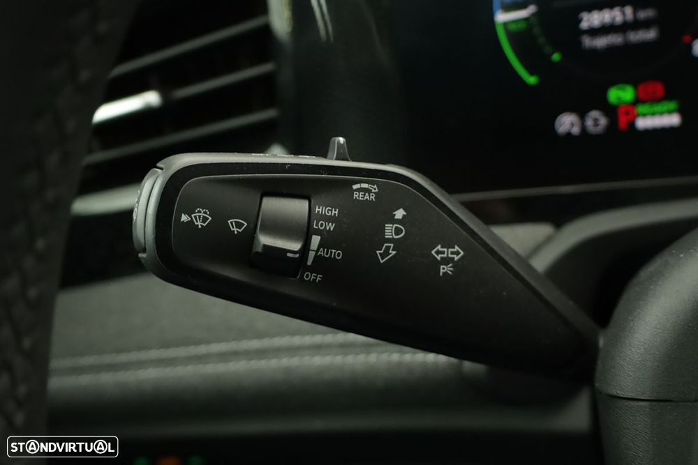 VW Passat Variant 1.5 TSI eHybrid DSG - 16