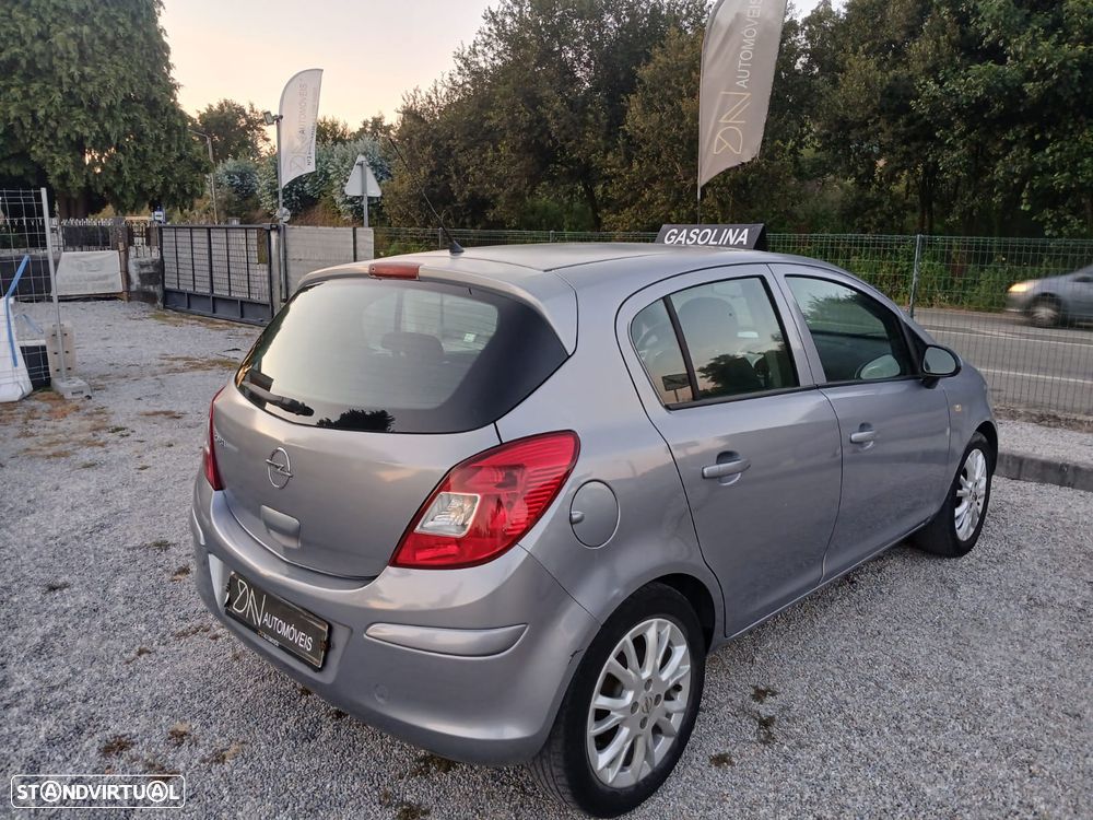 Opel Corsa 1.2 Enjoy - 10