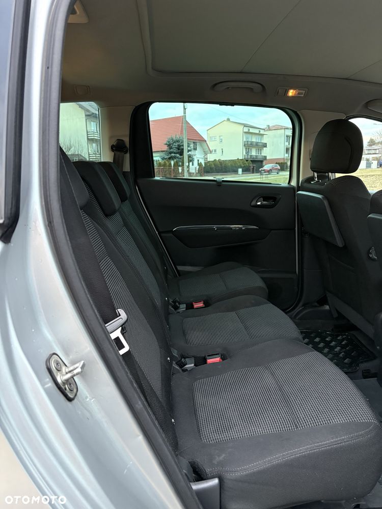 Peugeot 5008 - 5