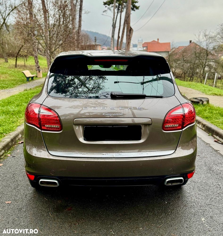 Porsche Cayenne - 3