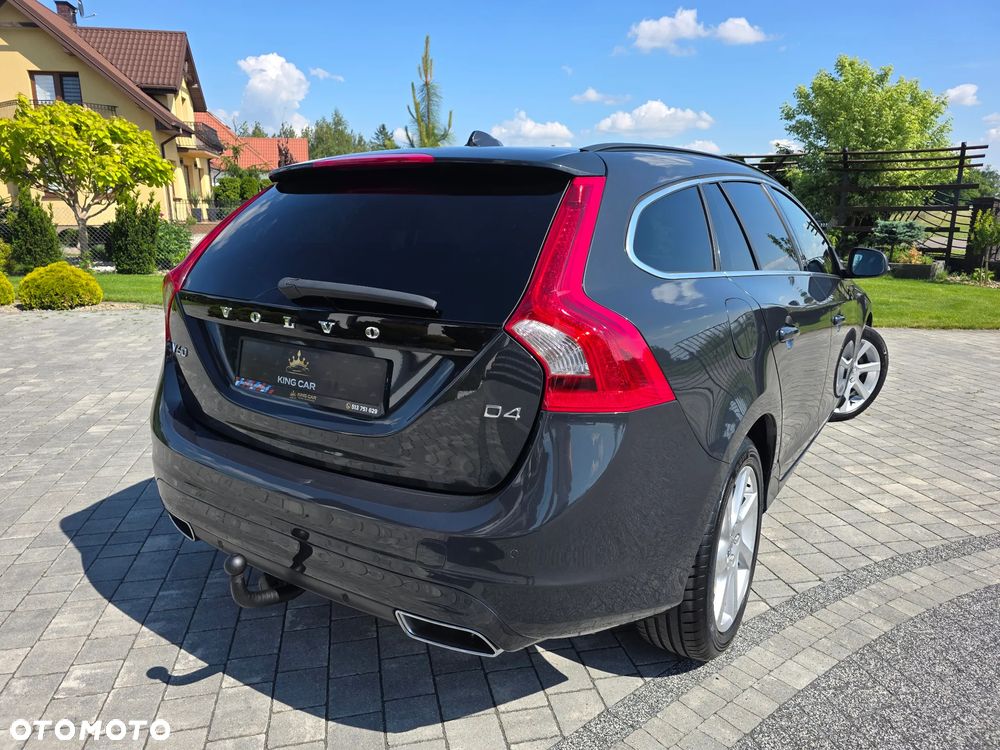 Volvo V60 D4 Geartronic Momentum - 15
