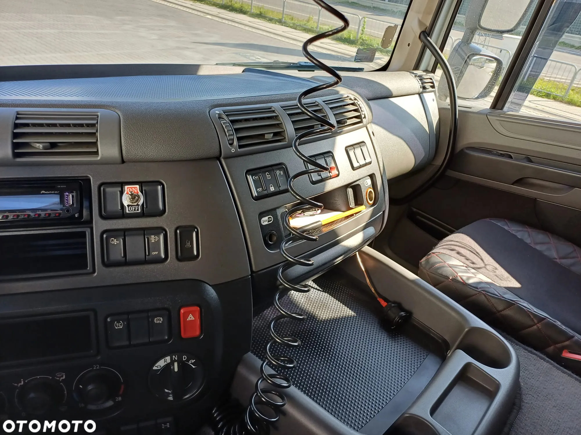 DAF CF 410 - 4
