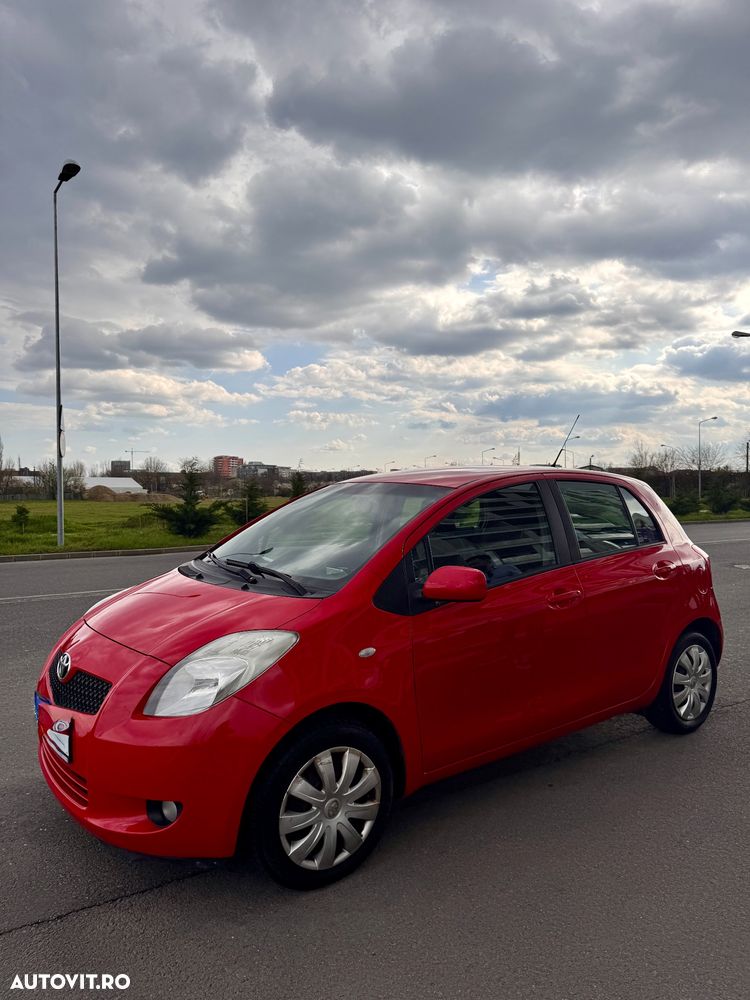 Toyota Yaris 1.3 Sol - 9