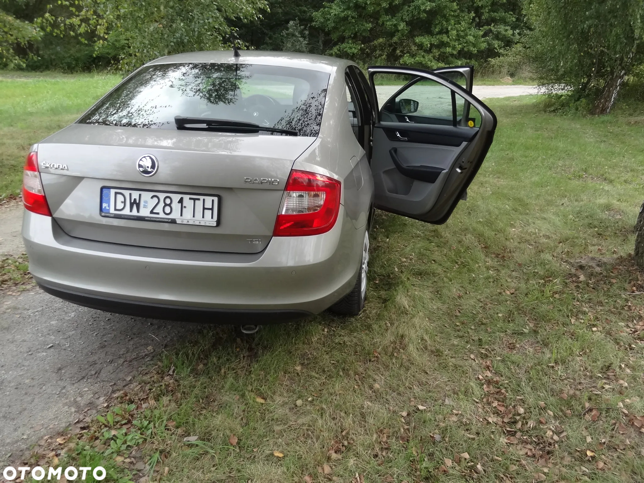 Skoda RAPID 1.2 TSI Active - 12