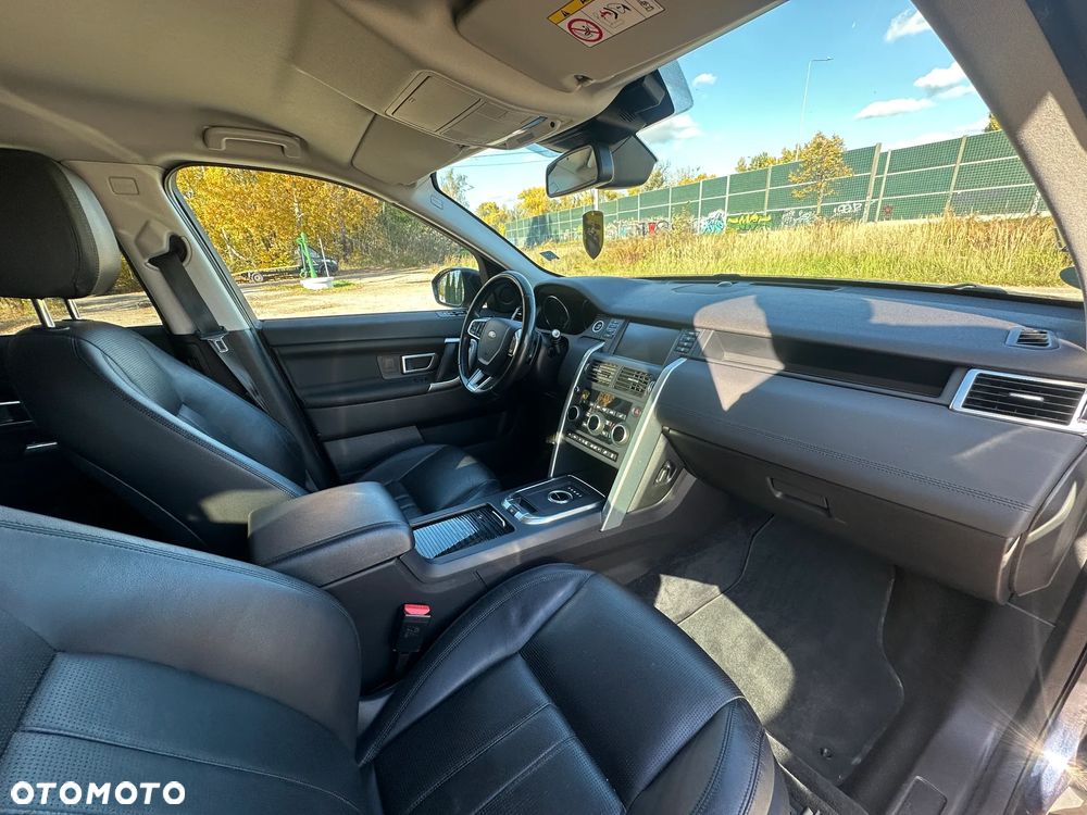 Land Rover Discovery Sport - 31