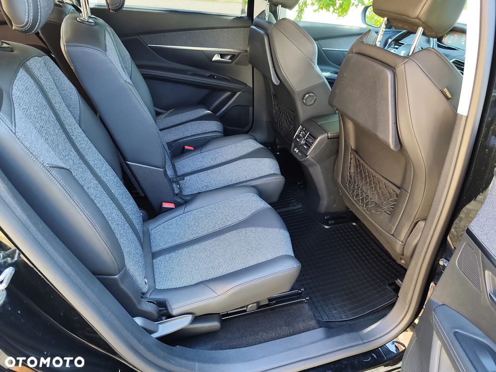 Peugeot 5008 BlueHDi 130 Allure - 21