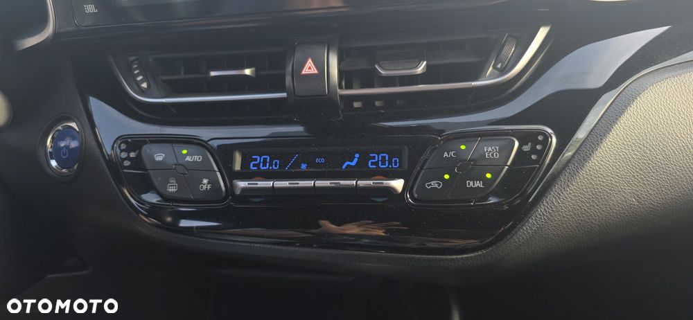 Toyota C-HR - 16