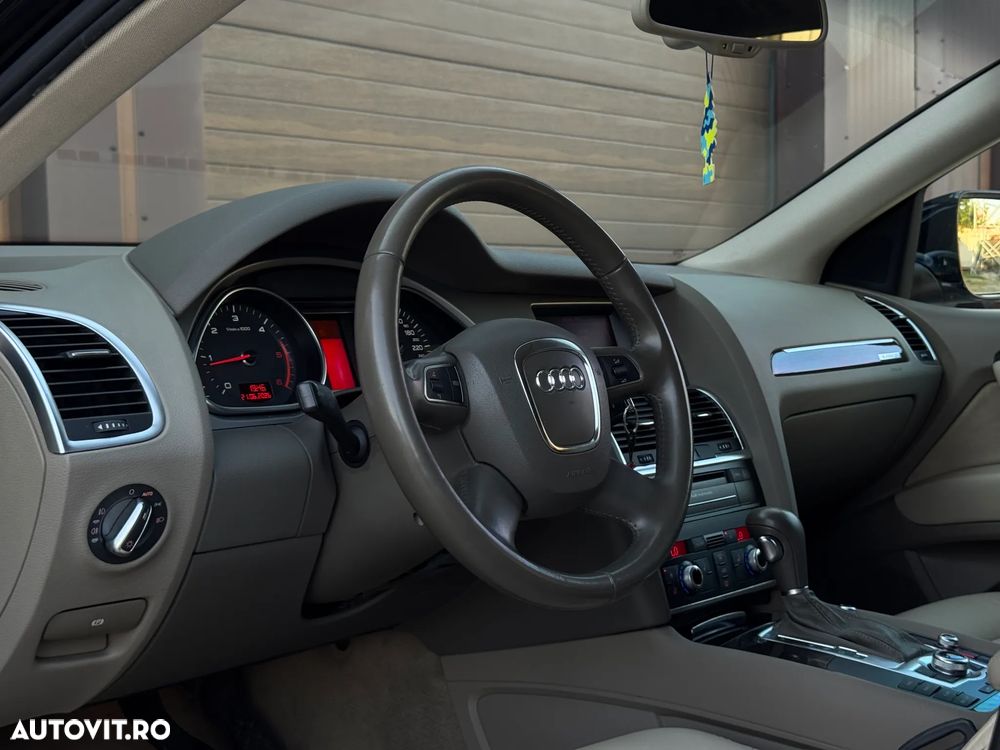 Audi Q7 - 12