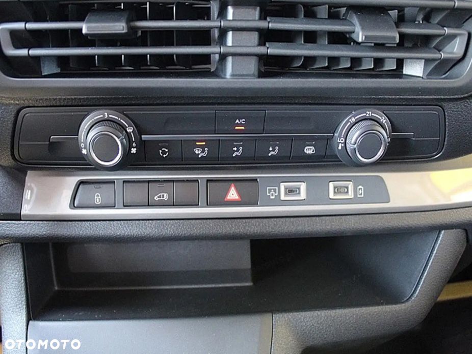 Peugeot Expert XL L2H1 2.2 150KM - 11