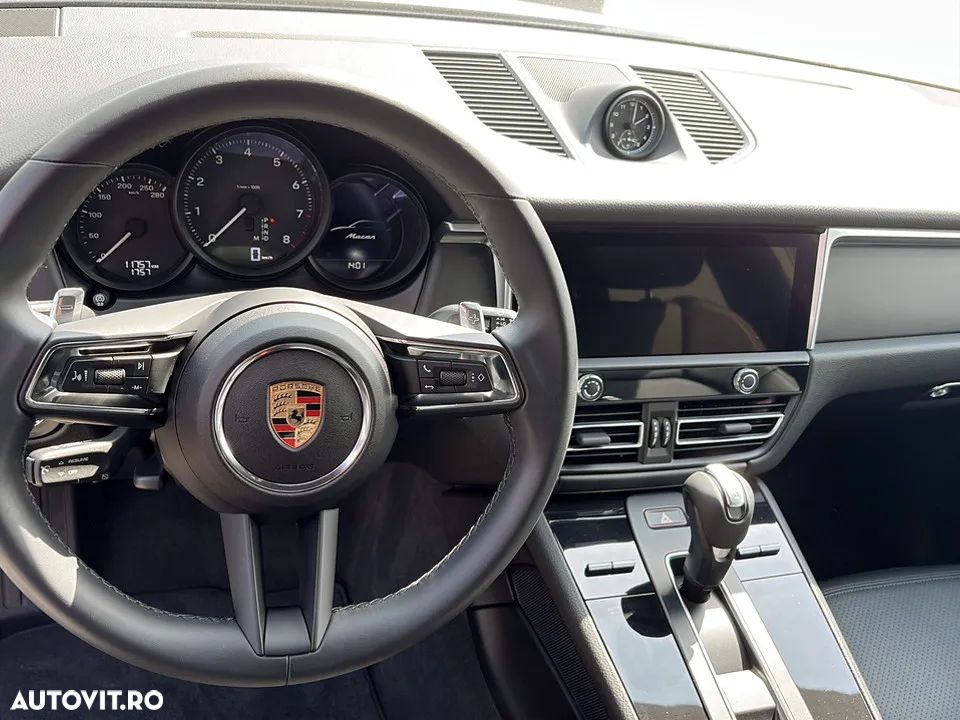 Porsche Macan Standard - 15