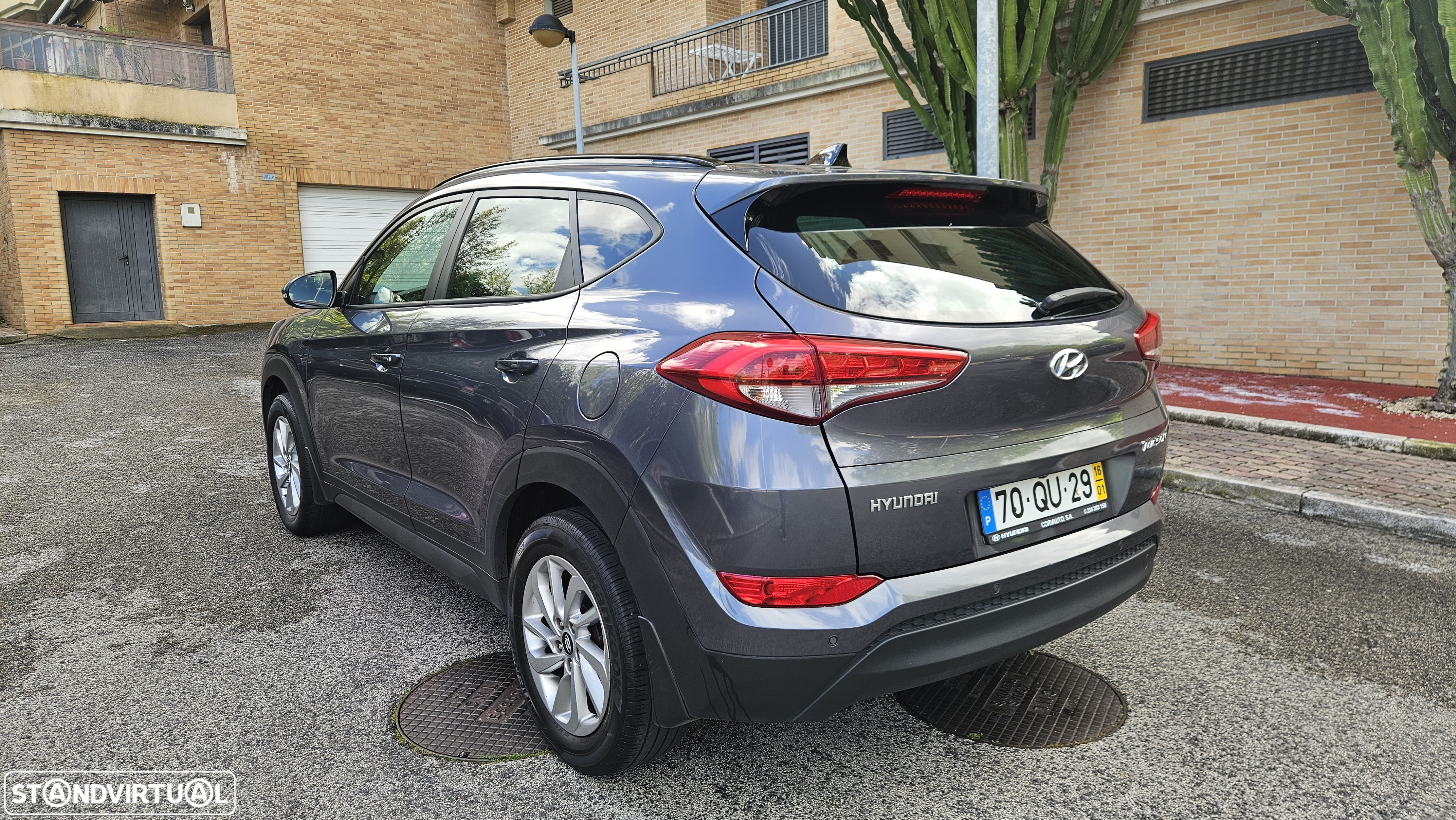Hyundai Tucson 1.7 CRDi Premium - 6