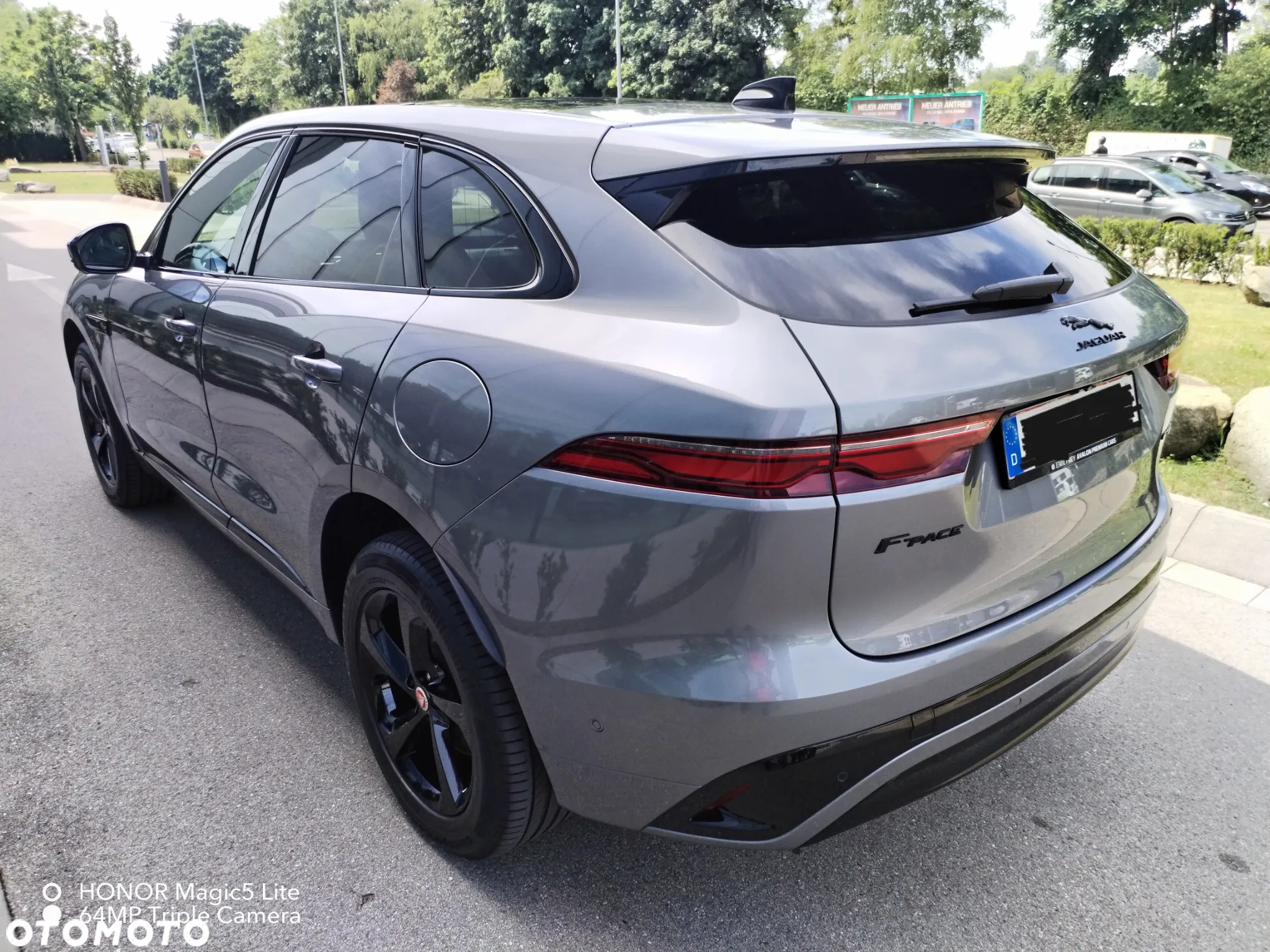 Jaguar F-Pace 2.0 P400e PHEV AWD R-Dynamic Black - 8