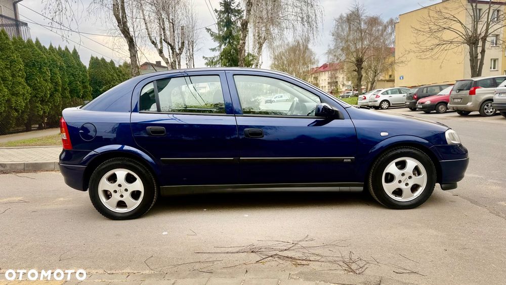 Opel Astra - 8
