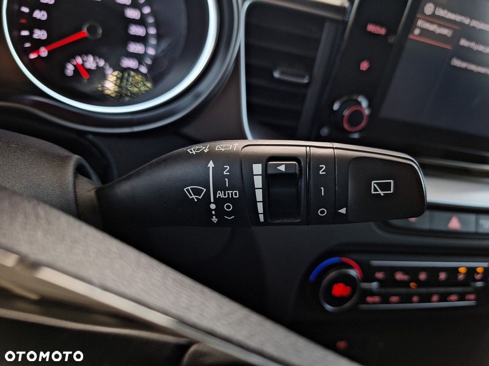 Kia Ceed 1.6 CRDi mHEV M - 36