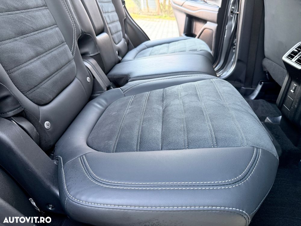 Mitsubishi Outlander - 30