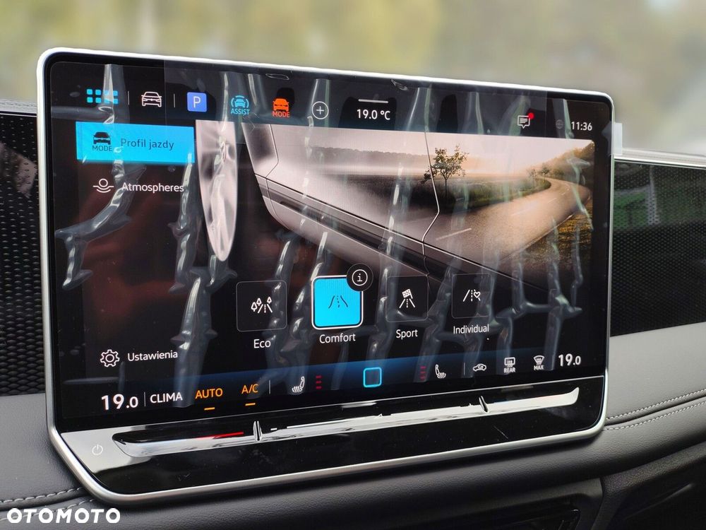 Volkswagen Tiguan - 26