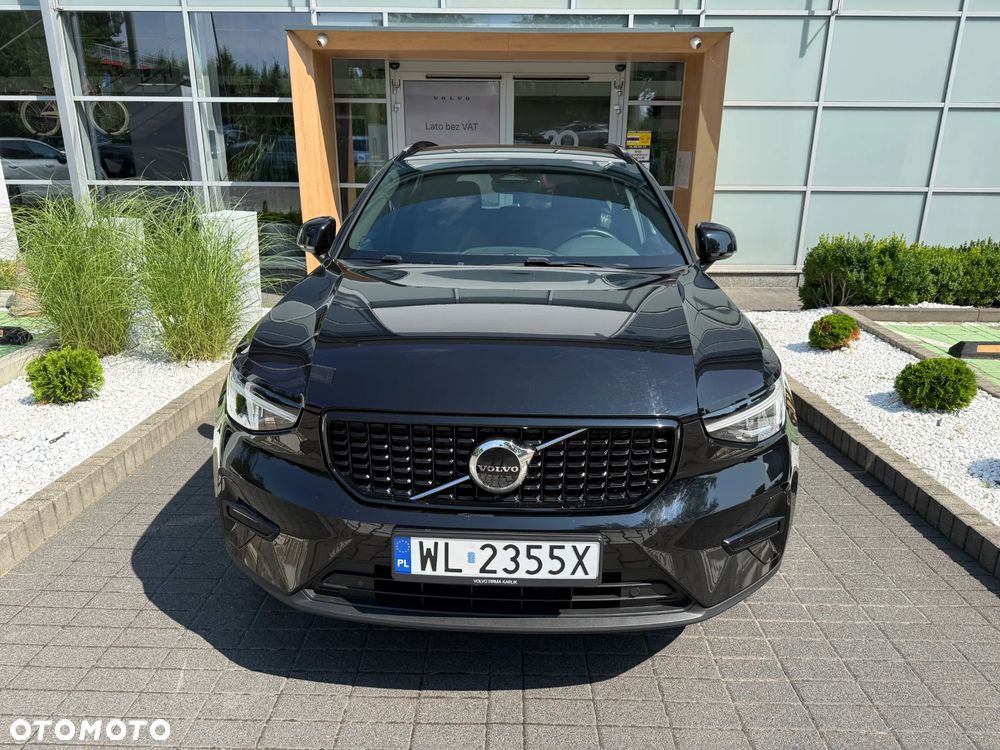Volvo XC 40 B3 Plus Dark - 2