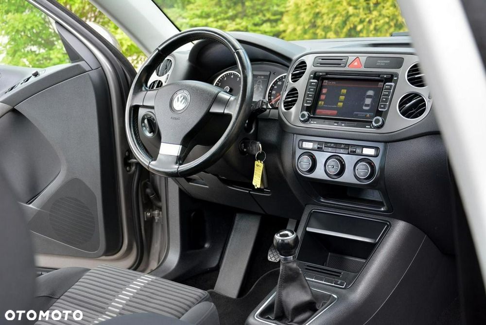 Volkswagen Tiguan 1.4 TSI BlueMotion Technology Trend & Fun - 17