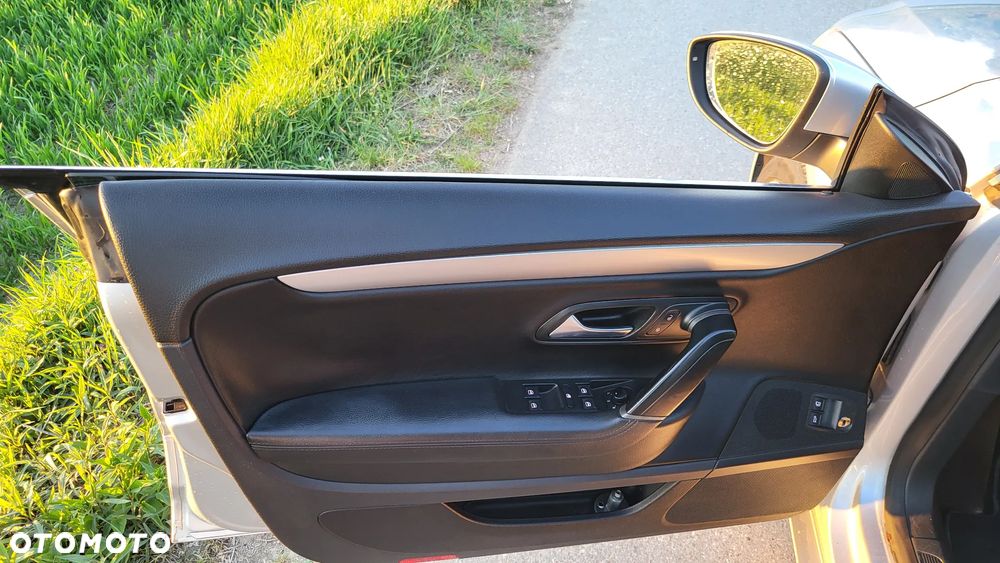 Volkswagen Passat CC - 14