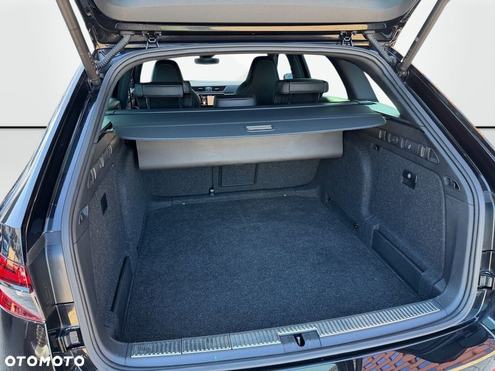 Skoda Superb 2.0 TDI SCR Sportline DSG - 40