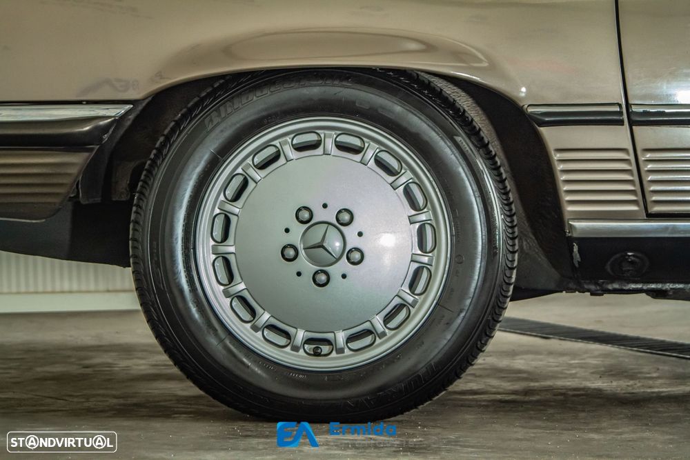 Mercedes-Benz SL 300 - 23