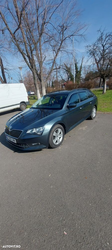 Skoda Superb 2.0 TDI 4X4 DSG Ambition - 4
