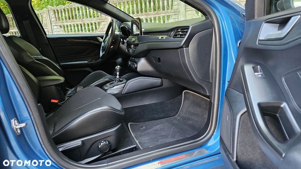 Ford Focus 2.0 EcoBlue S&S ST - 7