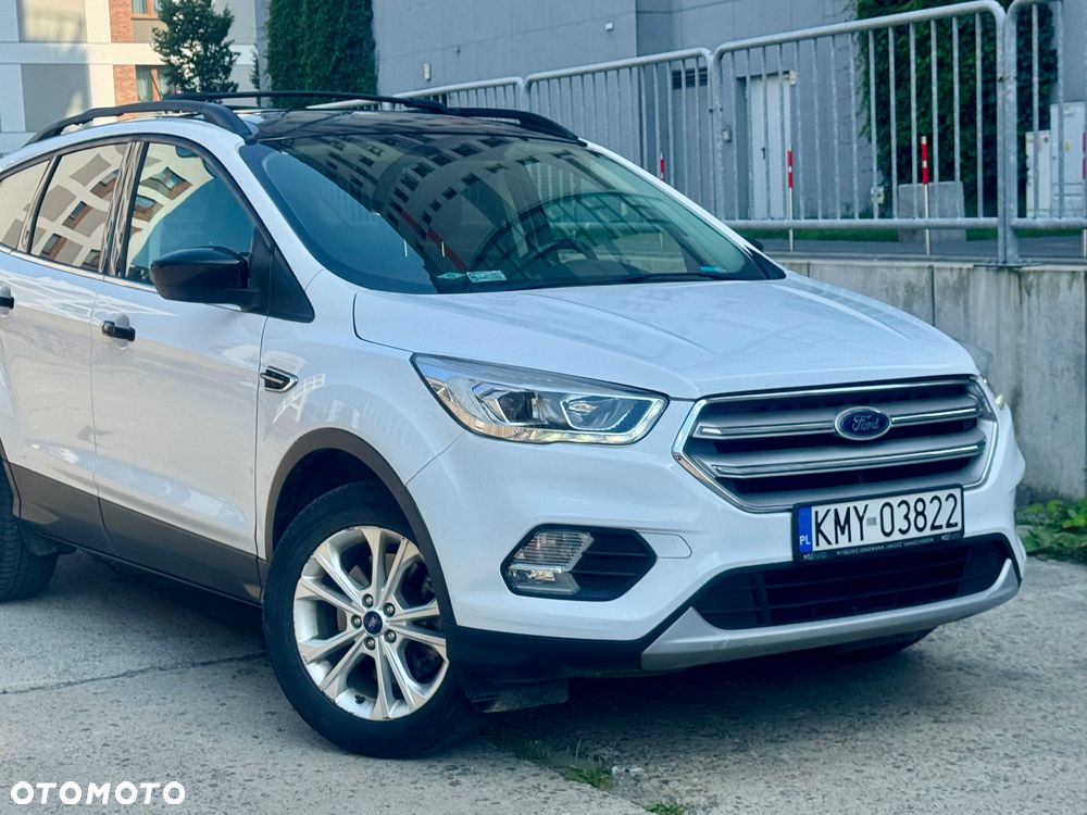 Ford Kuga 1.5 EcoBoost 4x4 Black & Silver - 3