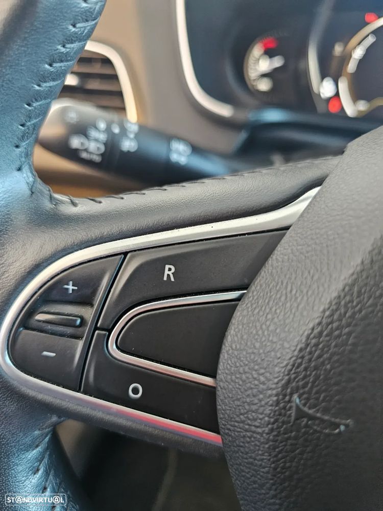 Renault Mégane BLUE dCi 115 BUSINESS EDITION - 20