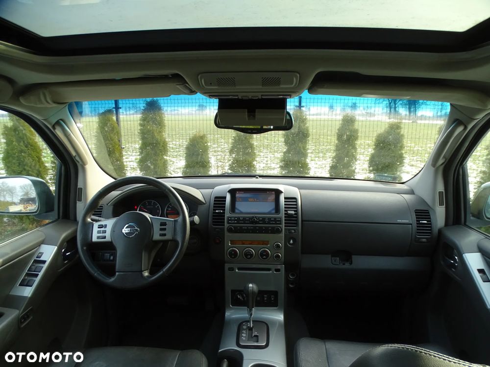 Nissan Pathfinder 2.5 DCi Elegance + - 3