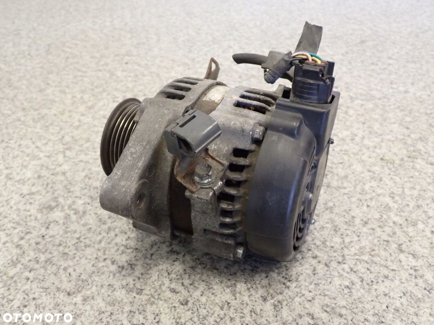 TOYOTA YARIS II 1.0 BENZ 1KR 09-11 ALTERNATOR - 6