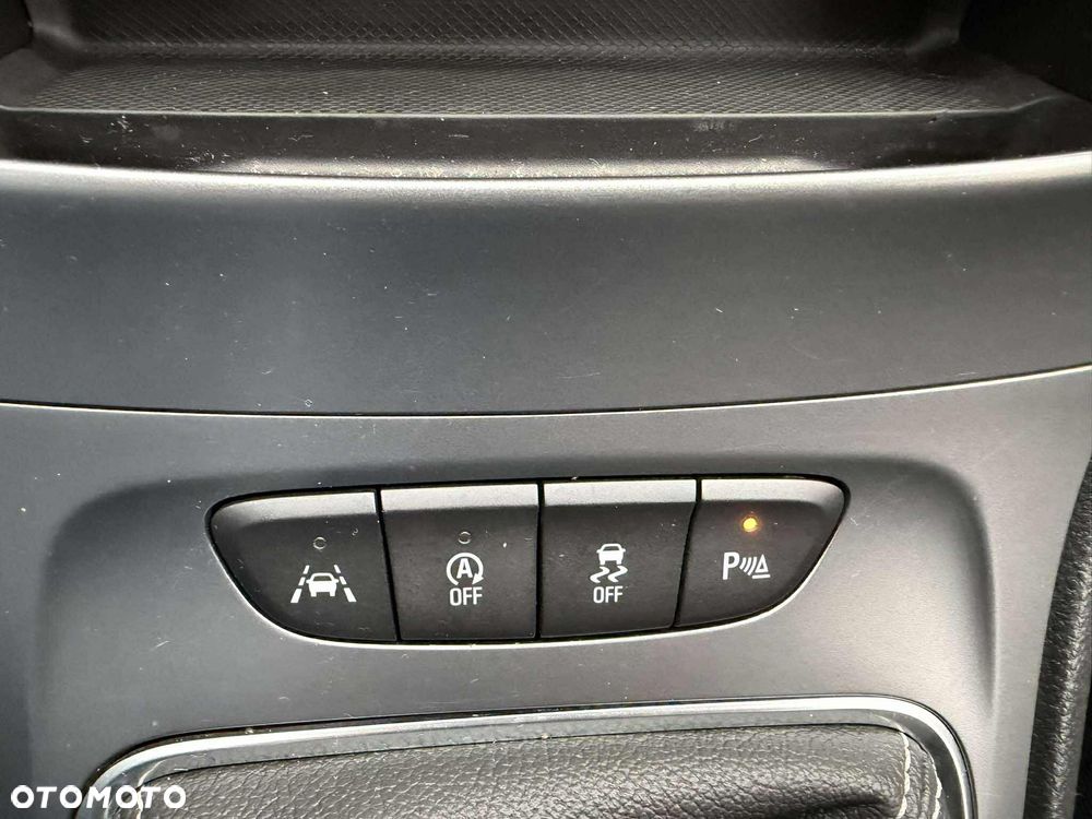 Opel Astra 1.6 CDTI Cosmo - 18