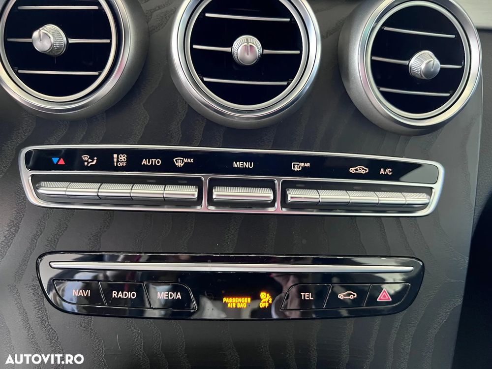 Mercedes-Benz C 180 Coupe 9G-TRONIC AMG Line - 12