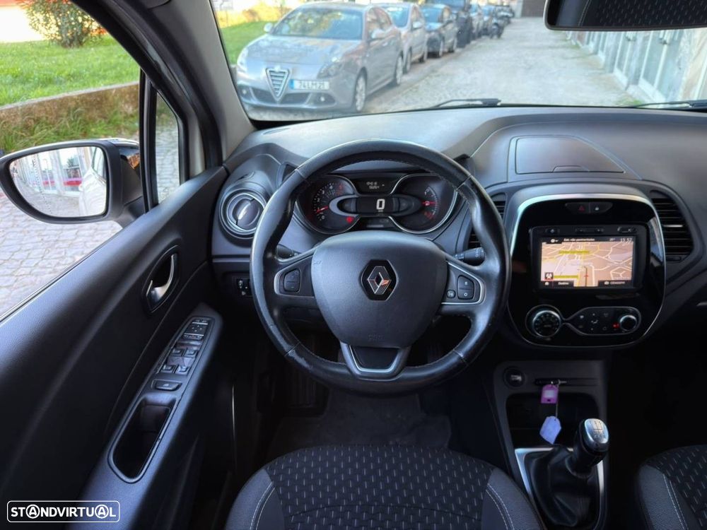 Renault Captur 1.5 dCi Exclusive - 6