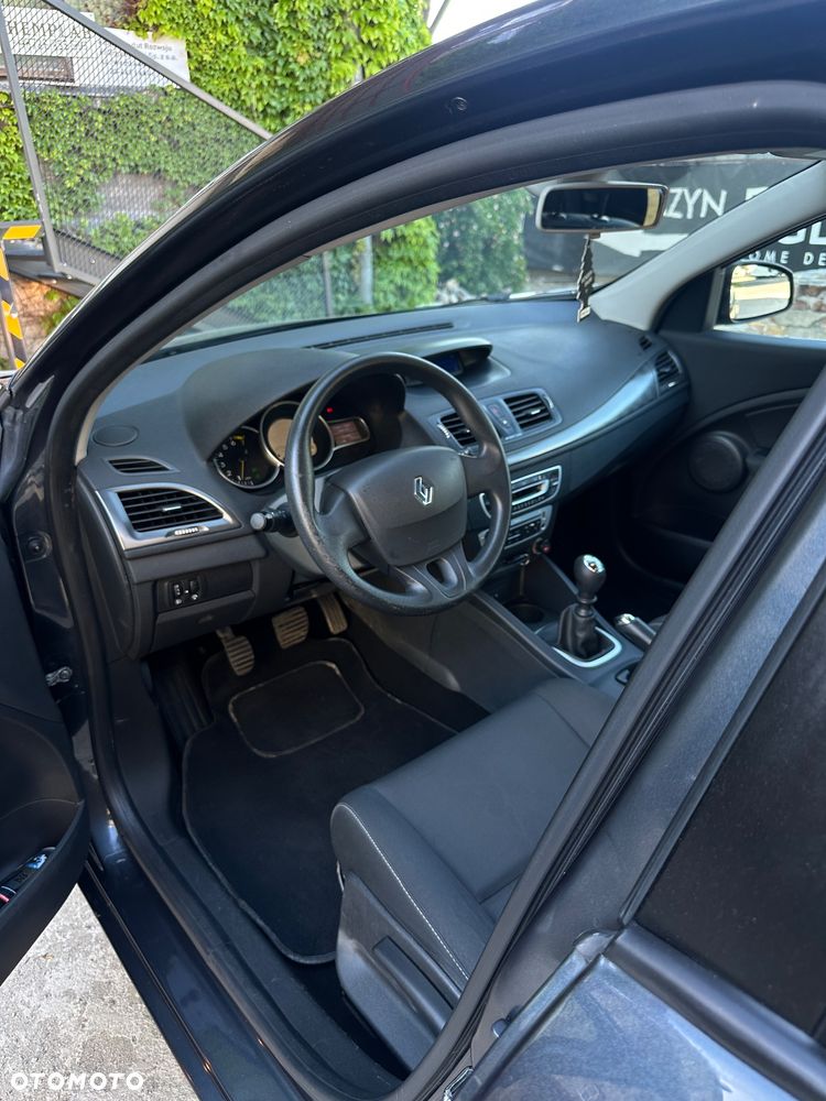 Renault Megane 1.6 16V Zen - 21