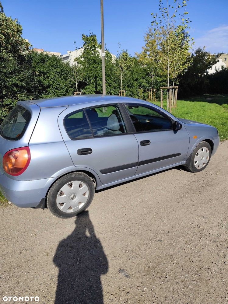 Nissan Almera - 3