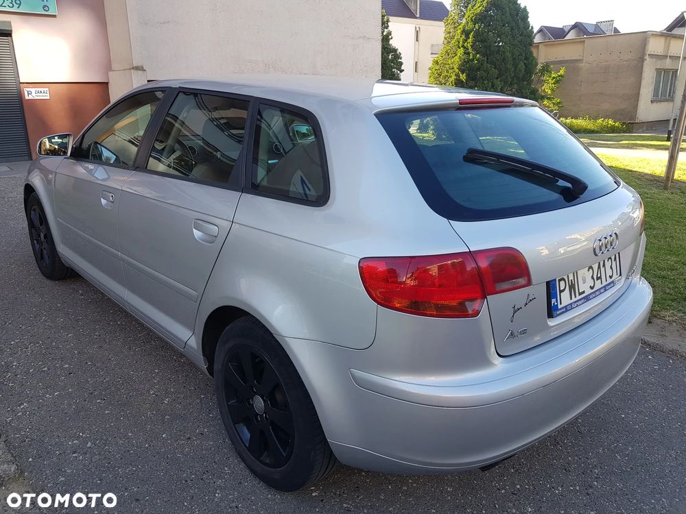 Audi A3 Sportback - 3