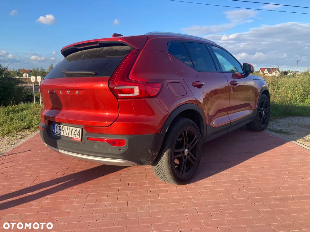 Volvo XC 40 T3 Geartronic Momentum - 9