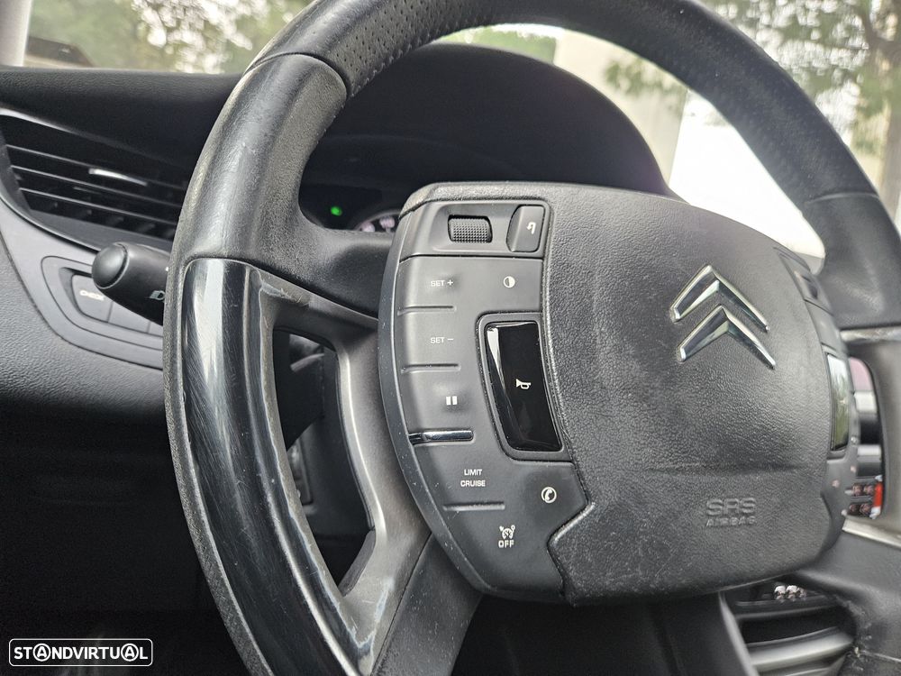 Citroën C5 Tourer 1.6 e-HDi Séduction Air.CMP6 - 17