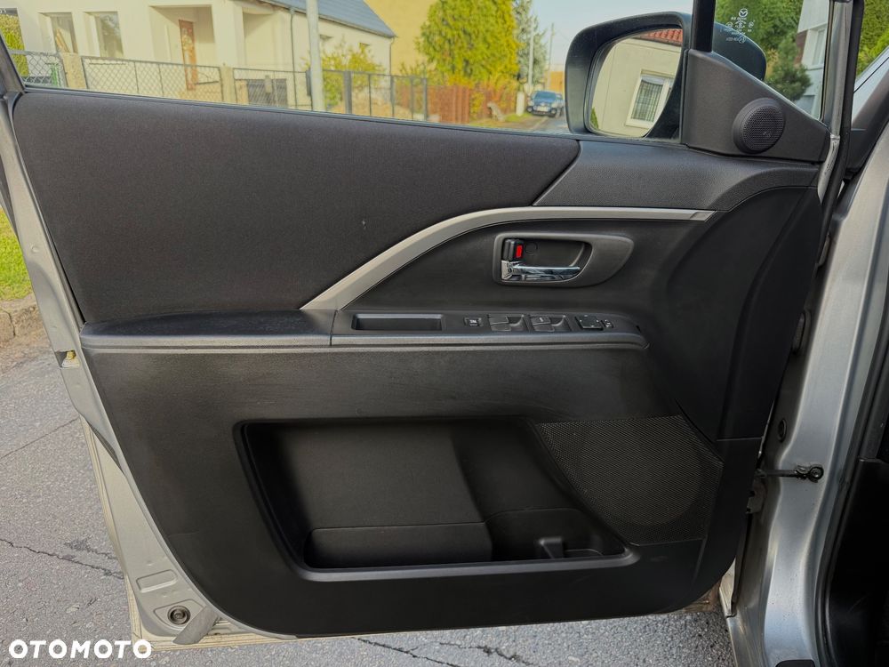 Mazda 5 - 18