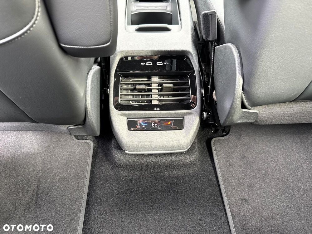 Volkswagen ID.4 - 30