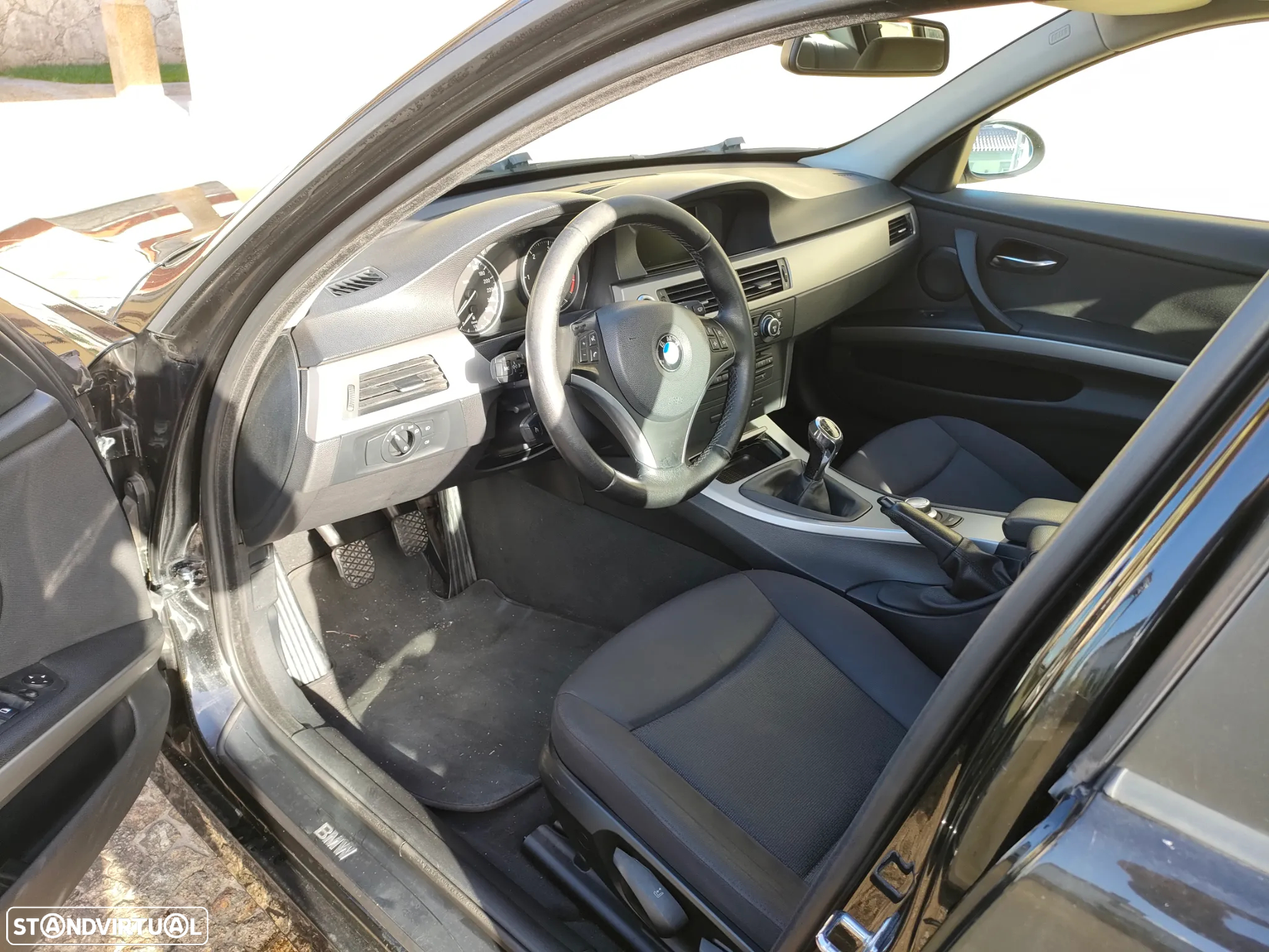 BMW 320 d Dynamic - 8